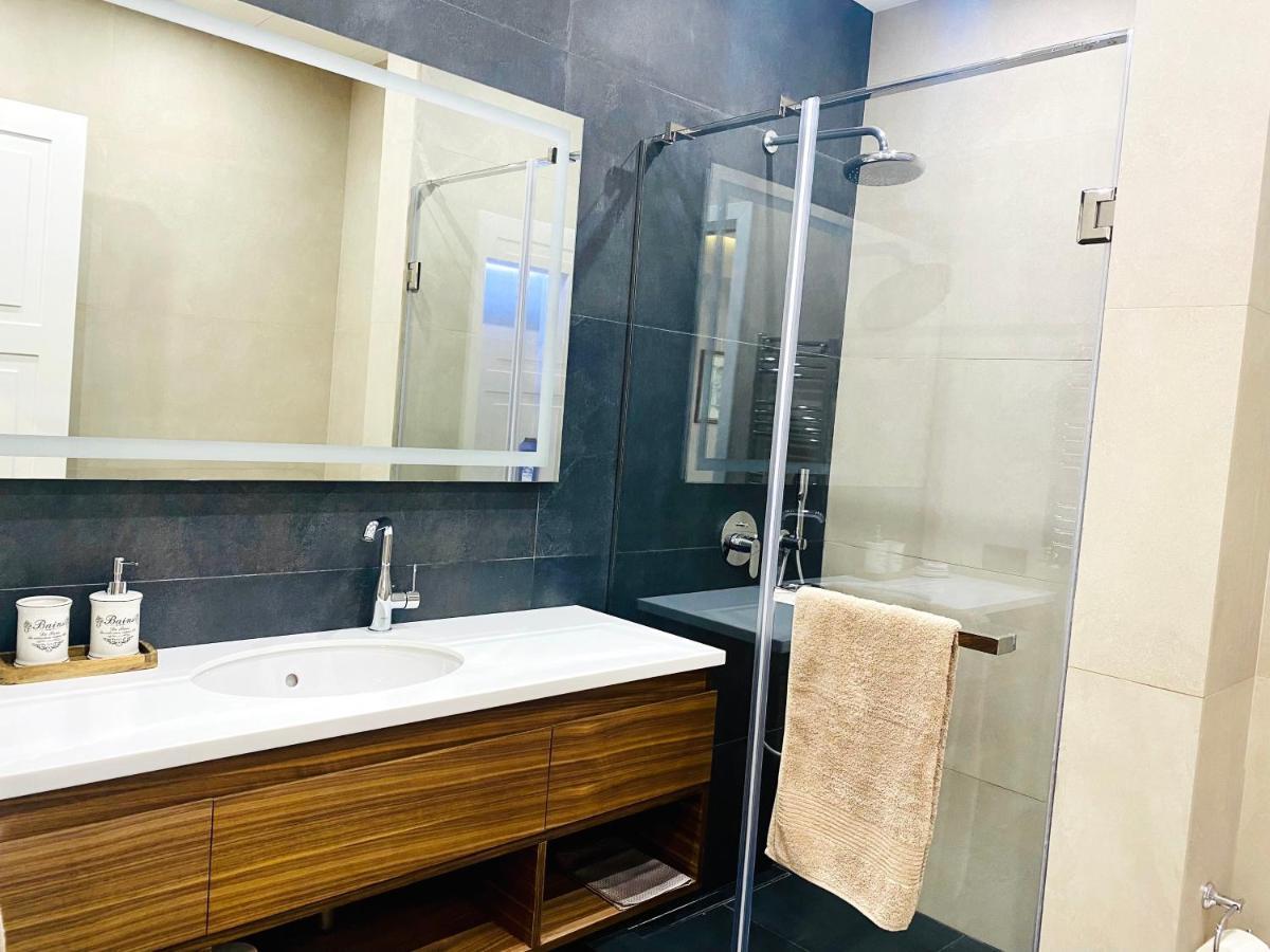 Heart Of Yerevan - City Center Luxury Apartments Exteriör bild