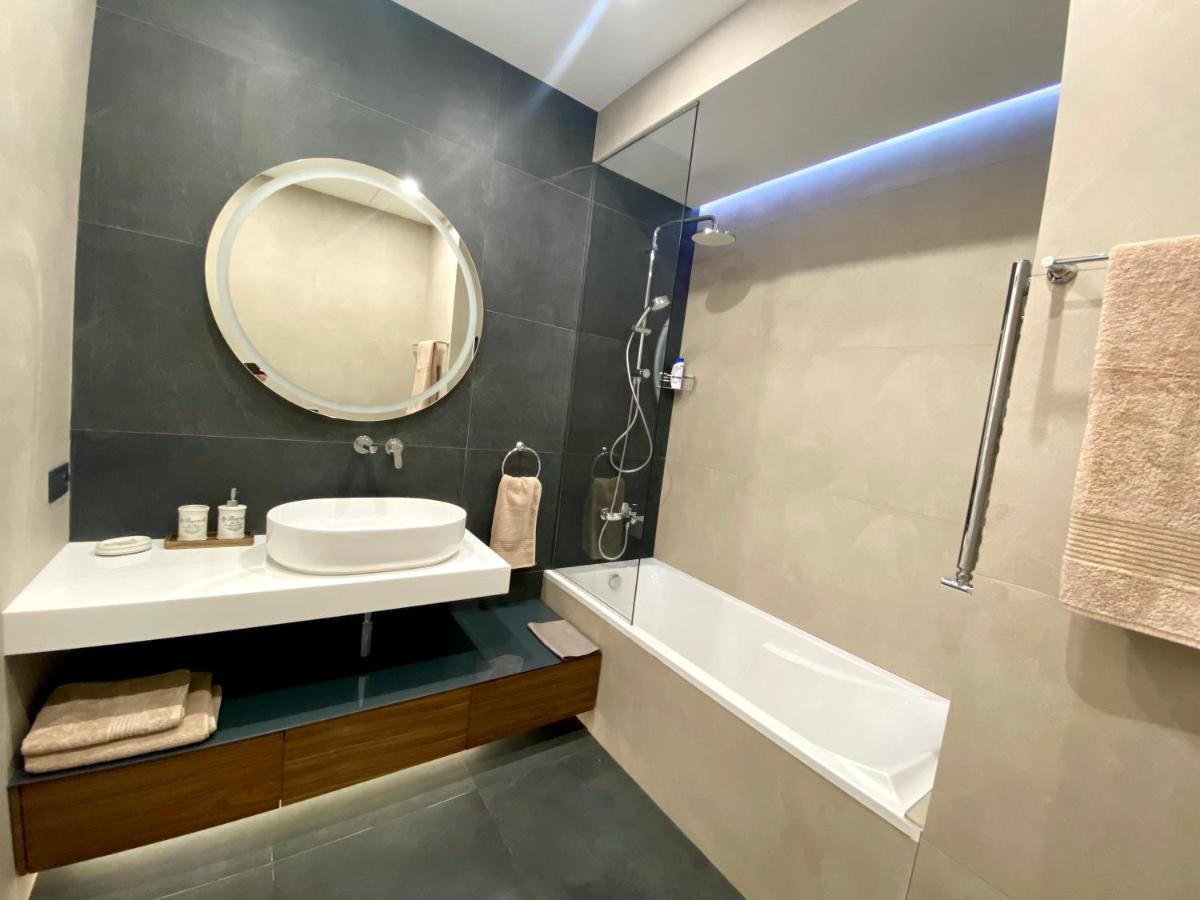 Heart Of Yerevan - City Center Luxury Apartments Exteriör bild